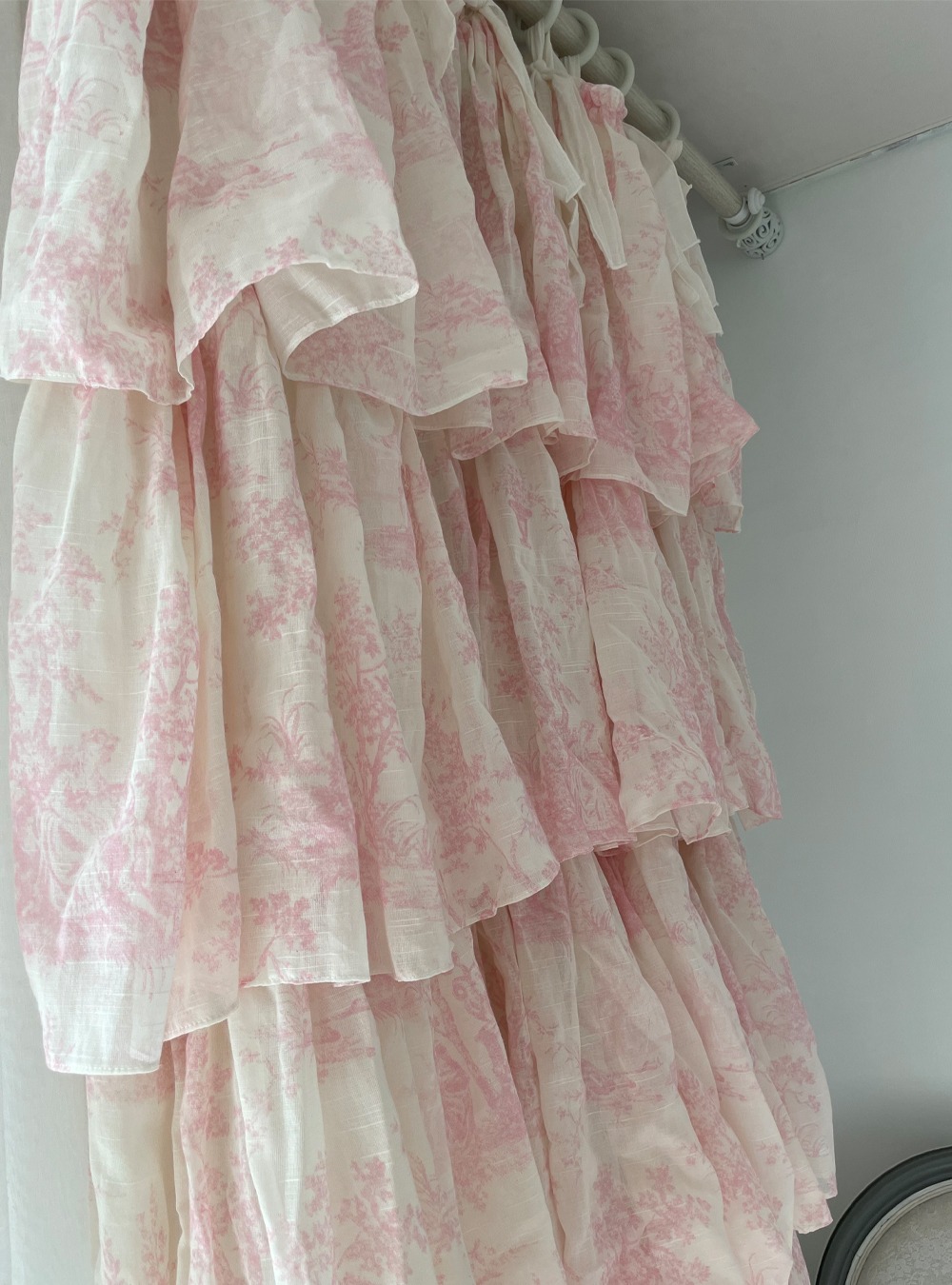 FRENCH FRILL CURTAIN / 핑크